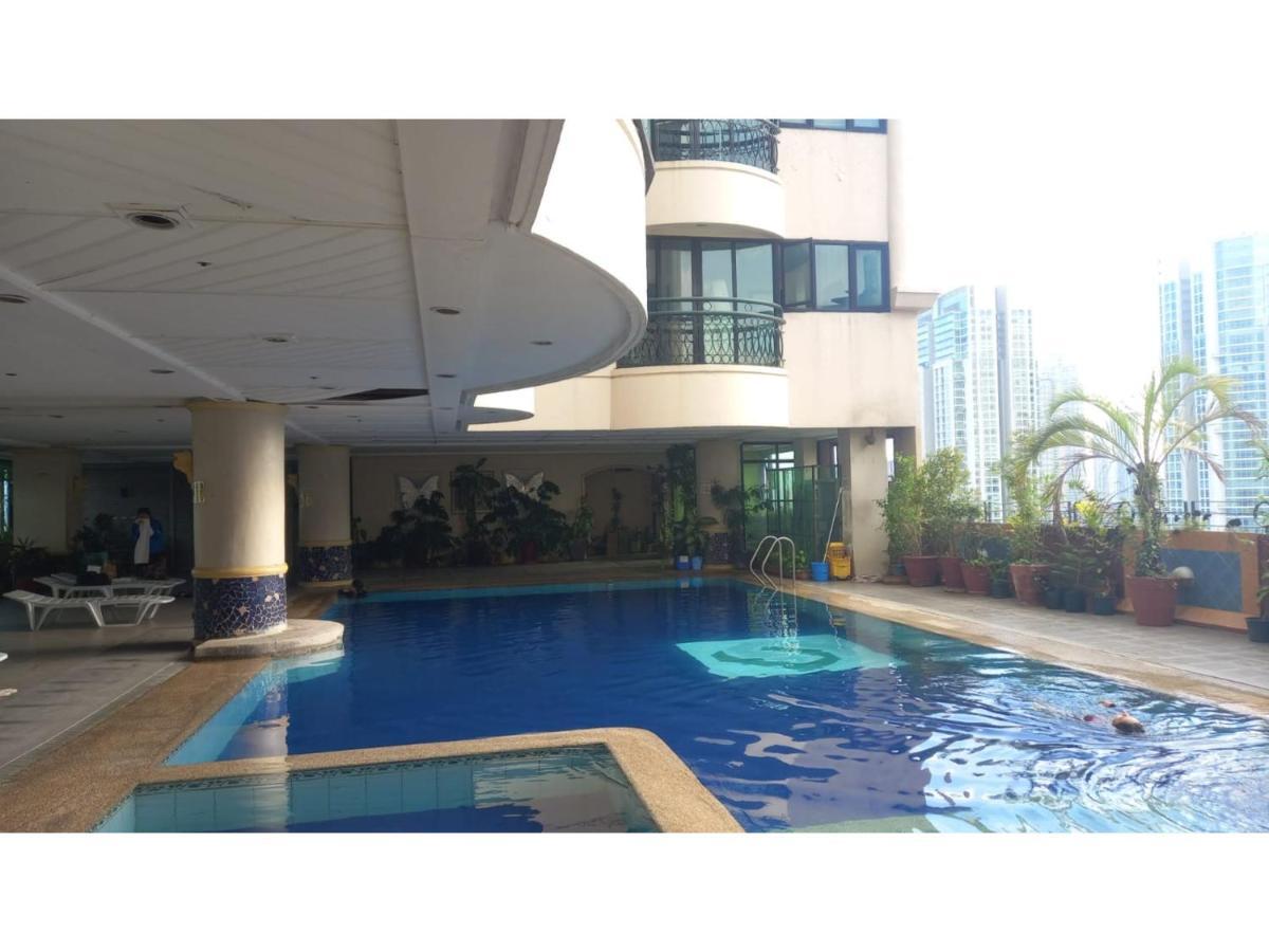 Capital O 914 Makati Palace Hotel Makati City Esterno foto