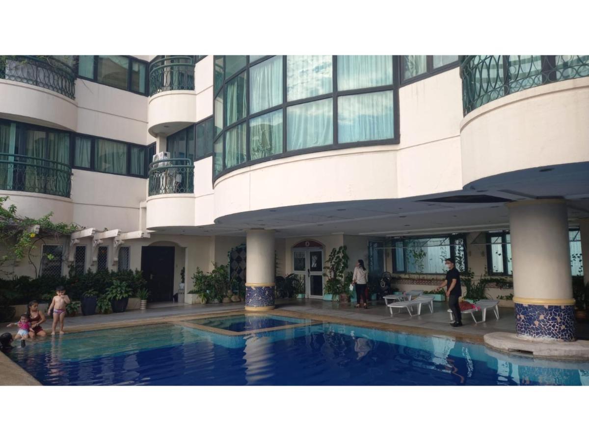 Capital O 914 Makati Palace Hotel Makati City Esterno foto