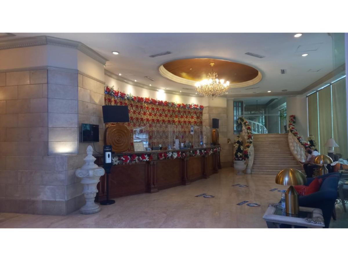 Capital O 914 Makati Palace Hotel Makati City Esterno foto